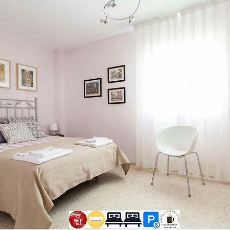 Apartamento Jardin De Santa Paula إشبيلية المظهر الخارجي الصورة