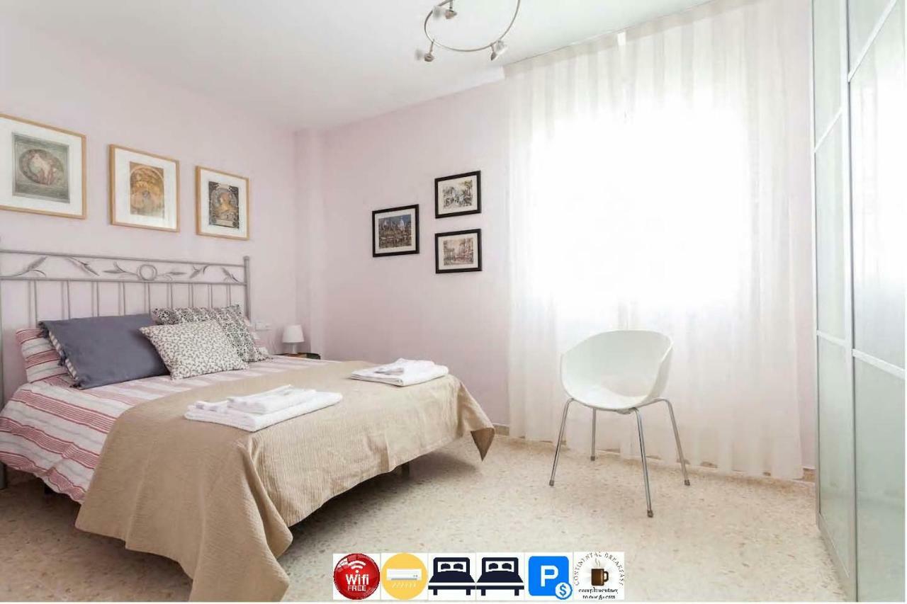 Apartamento Jardin De Santa Paula إشبيلية المظهر الخارجي الصورة